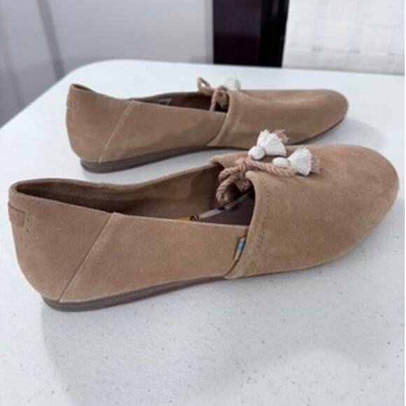 "Toms" Tan Flats, Suede, Size 9, - Picture 7 of 8